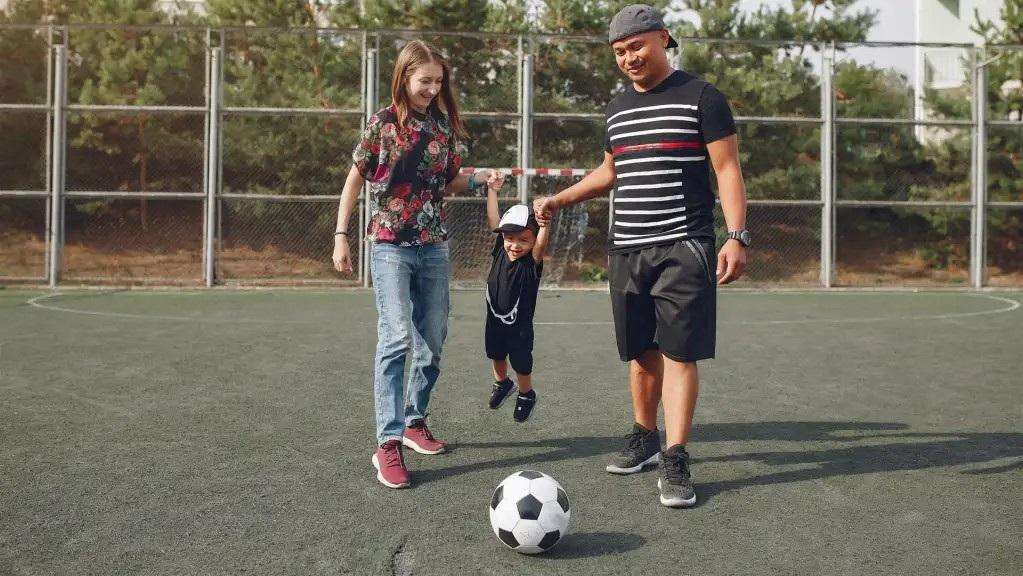 Turnmäuse 2-4 Jahre Eltern-Kind-Turnen