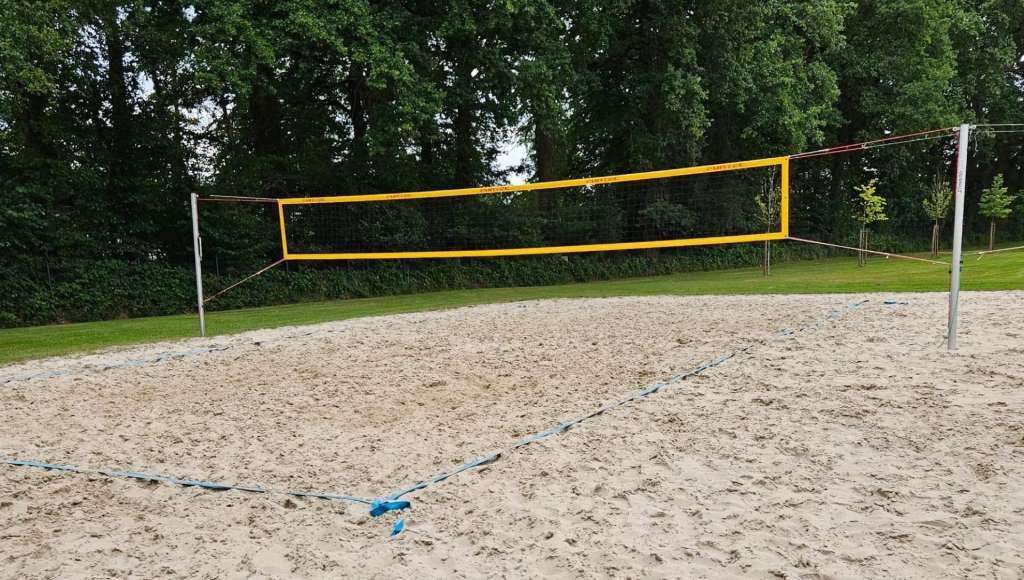 Von Beachfeld in die Halle